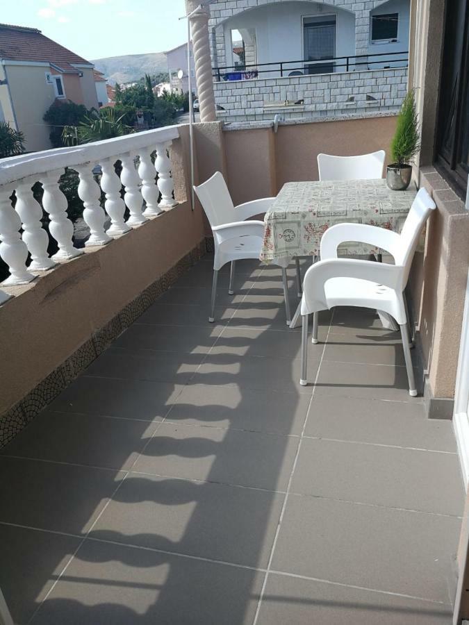 Villa Kartelo Trogir Exterior foto
